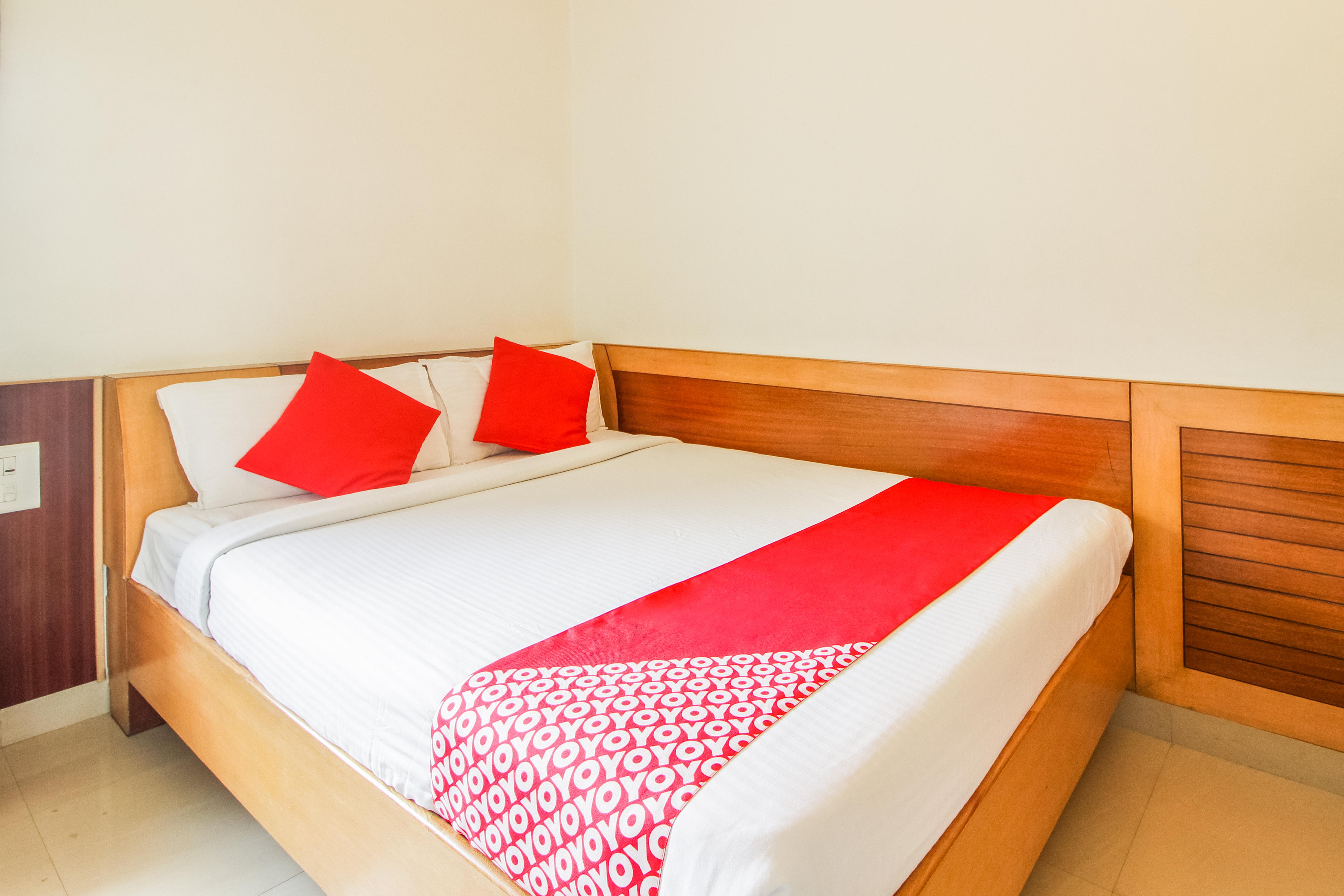 Hotel White Parrot Mysore Extérieur photo