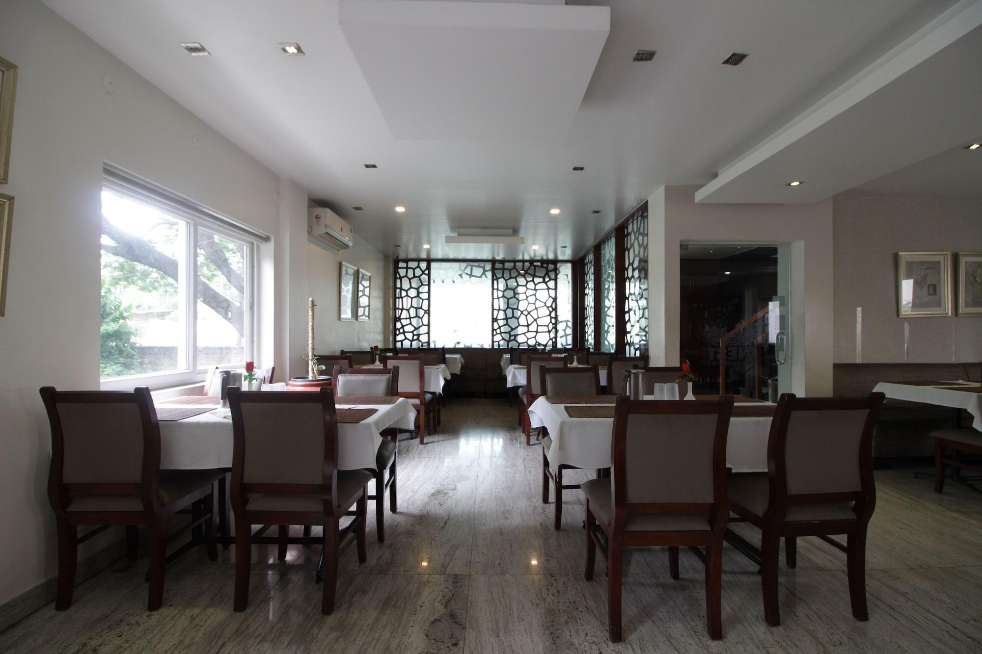 Hotel White Parrot Mysore Extérieur photo