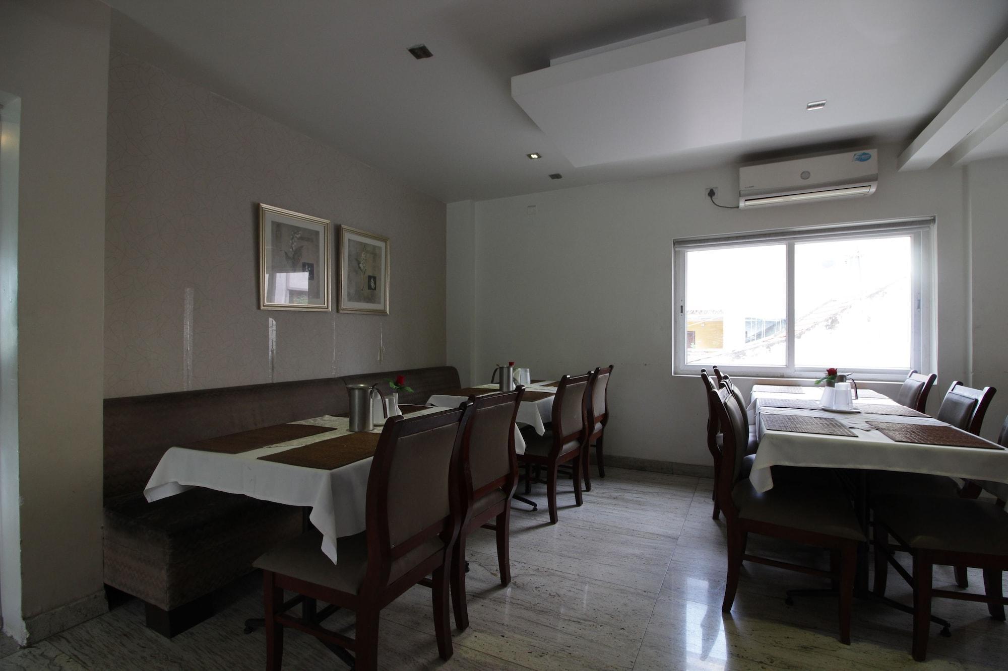 Hotel White Parrot Mysore Extérieur photo