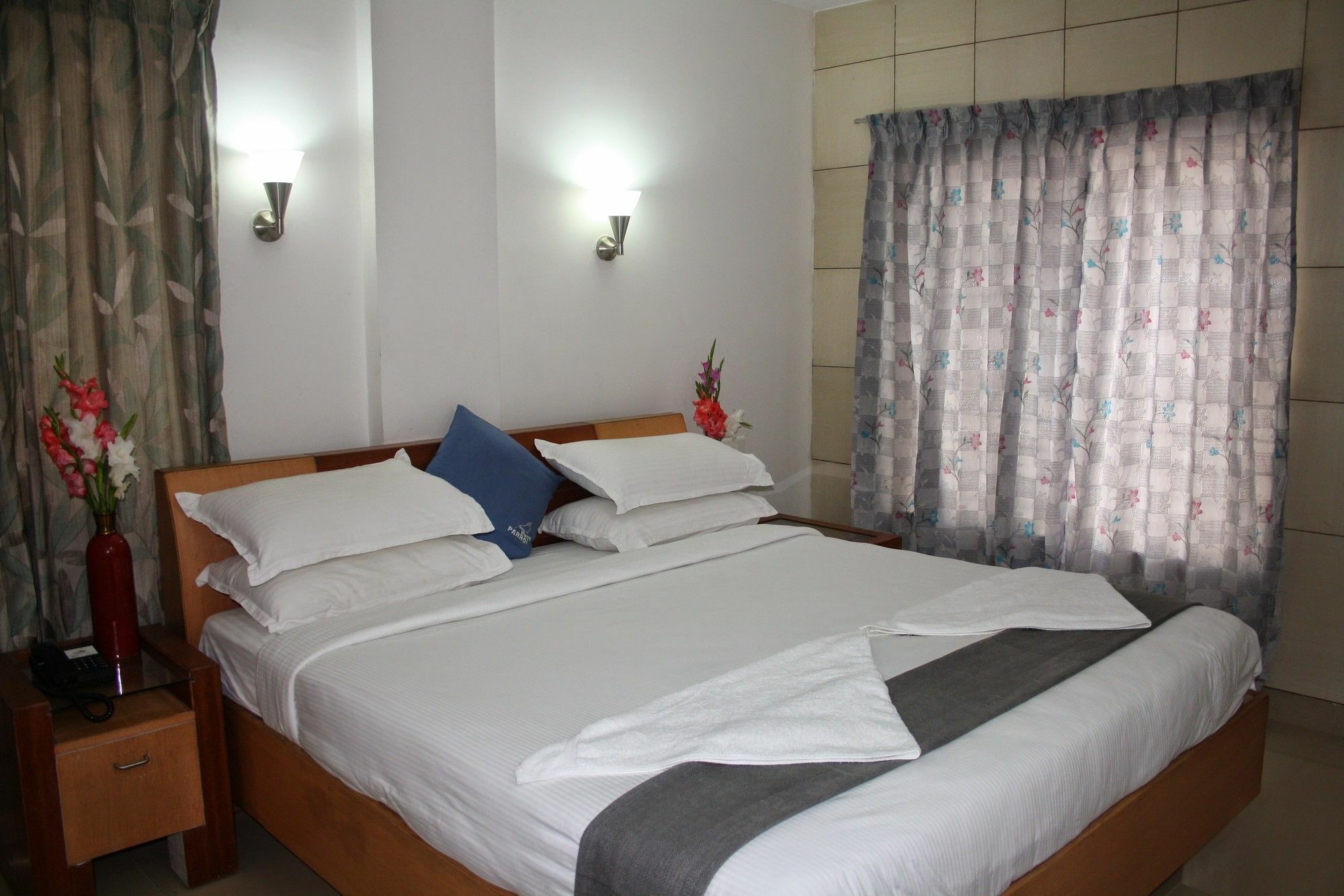 Hotel White Parrot Mysore Extérieur photo